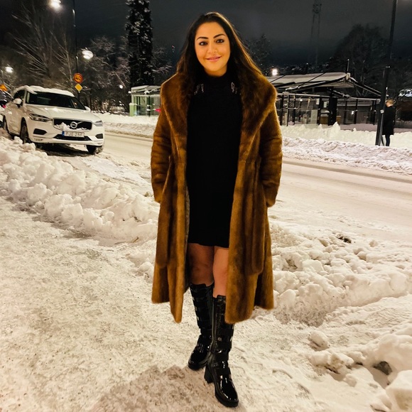 MAR IS LIVE 🖤 LUXURY Live Show Notification!! 🖤 - Picture 7 of 9